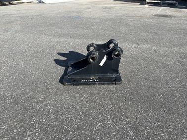 CAT 301.7 Hammer Head Bracket image 2